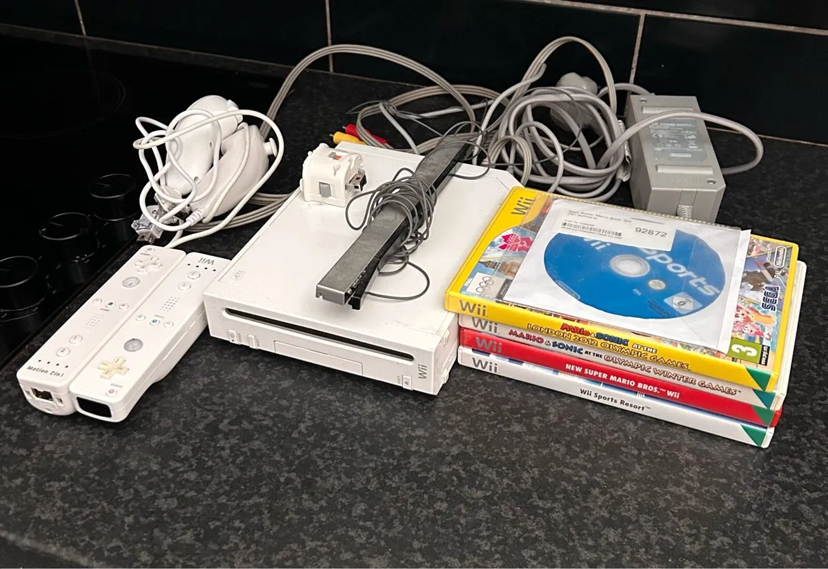 Nintendo Wii - Image 1
