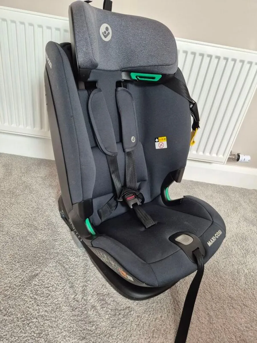 JOIE ISPIN 360 Rotating i-Size // Maxi-Cosi Titan Plus i-Size Car Seat // JOIE Elevate R129 Child Car Seat - Image 3