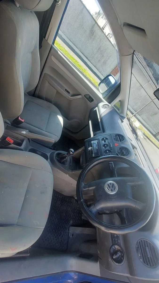 Volkswagen Caddy 2005 - Image 4