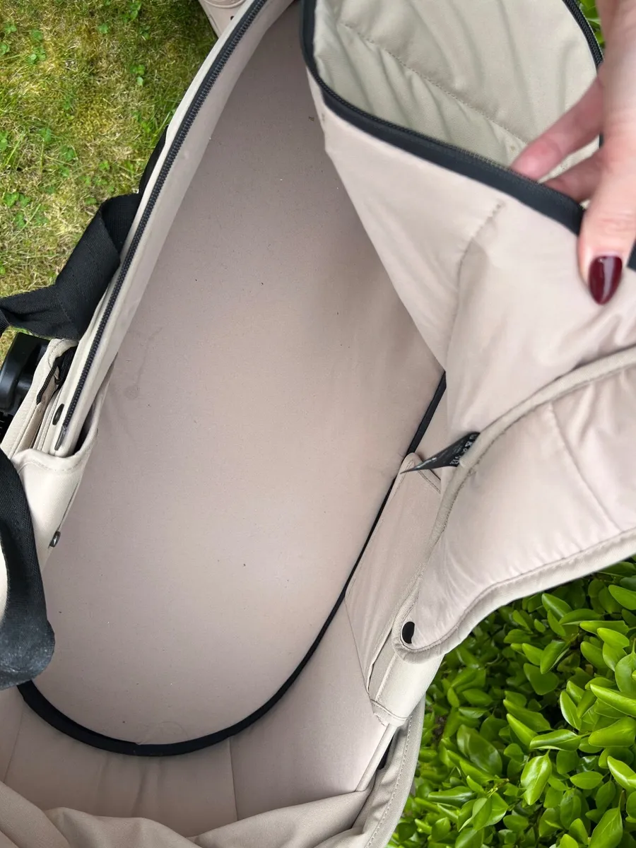 Babyzen YoYo Basinet Carry Cot - Image 2