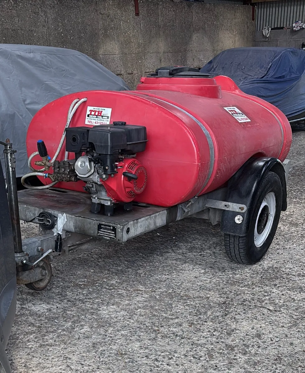 Petrol Power Washer Bowser and  trailer (1100L) - Image 2