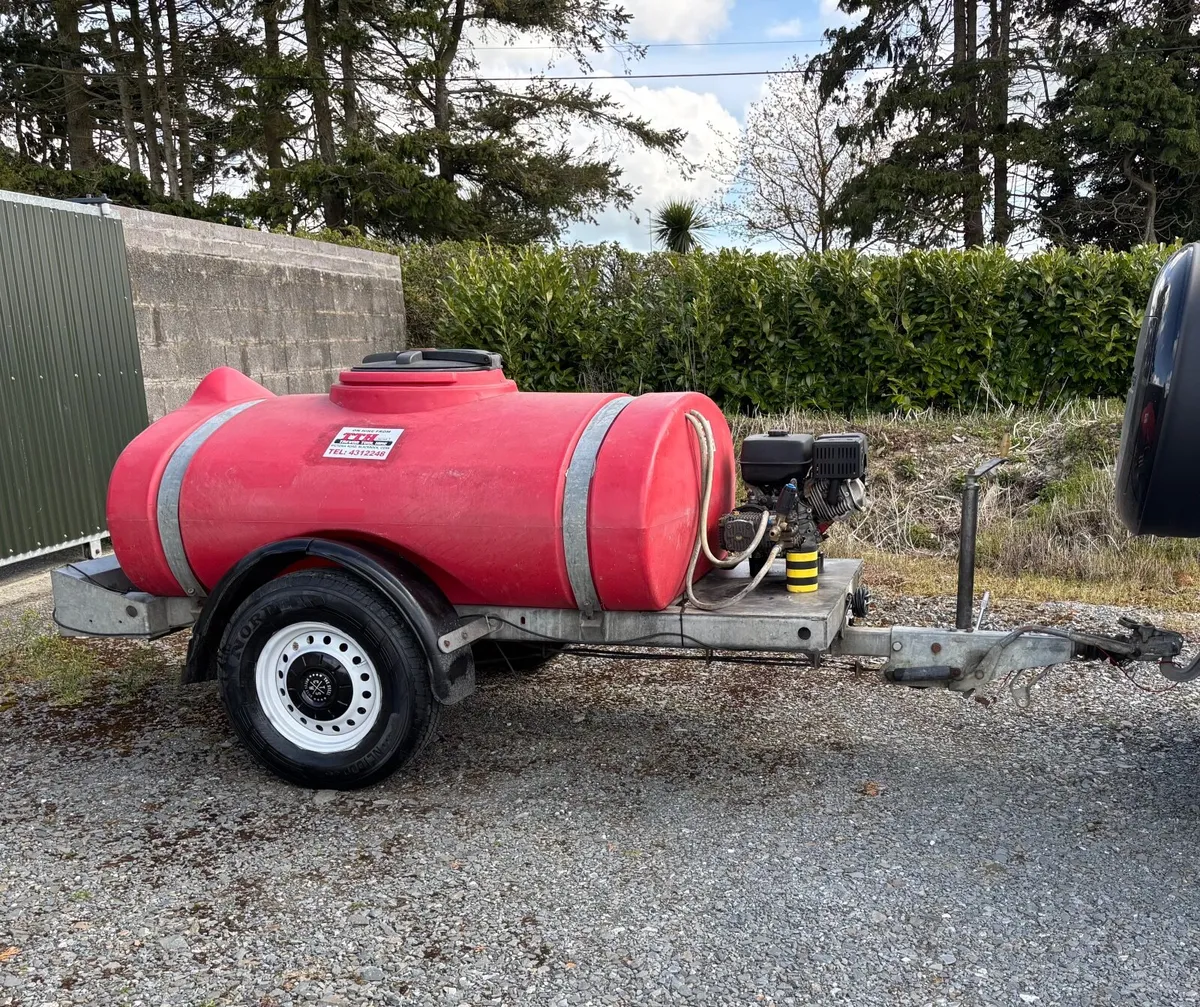 Petrol Power Washer Bowser and  trailer (1100L) - Image 1