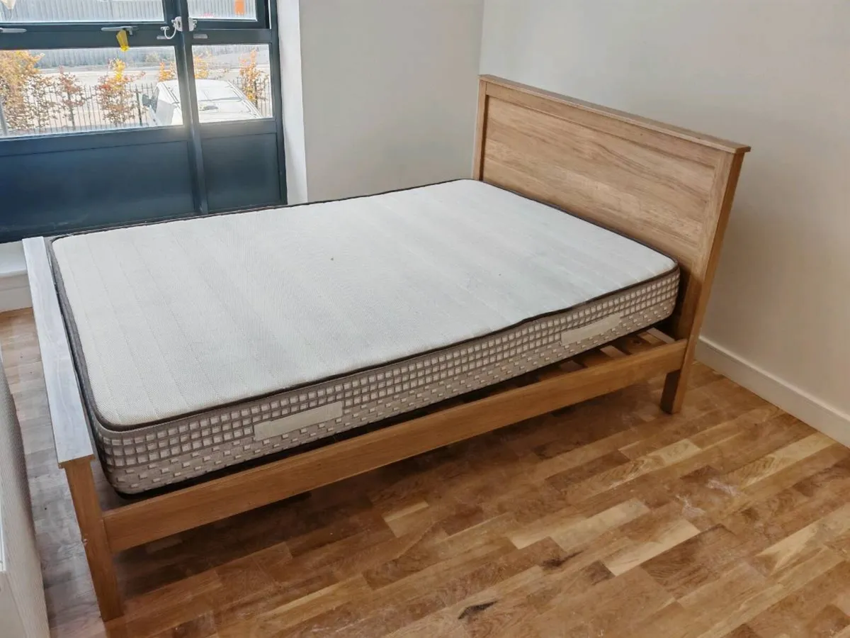 Wooden bed frame - Image 2