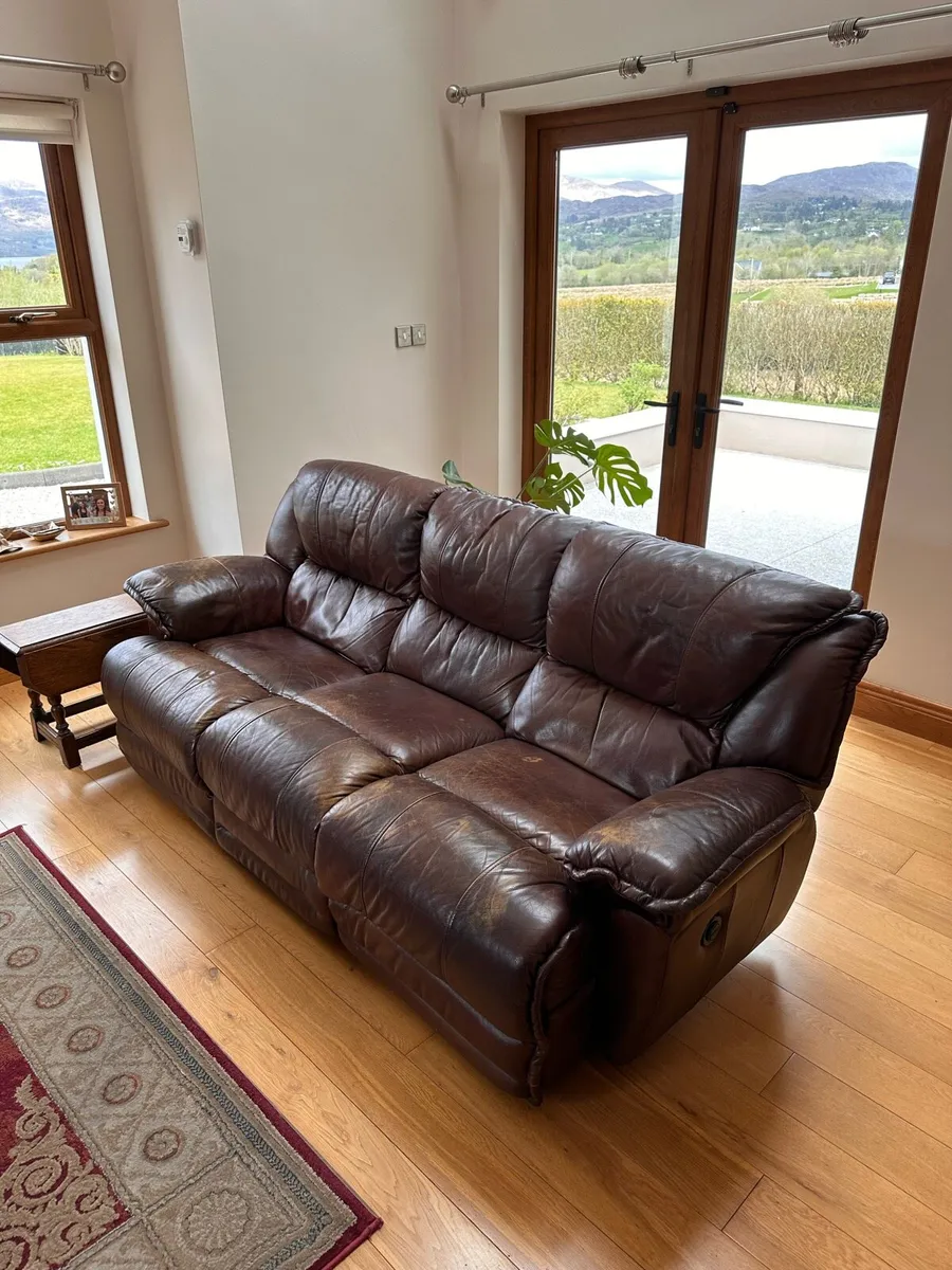 3,2,1 recliner sofa set - Image 1