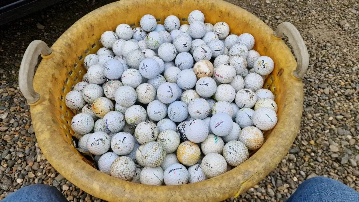 Golf balls 100