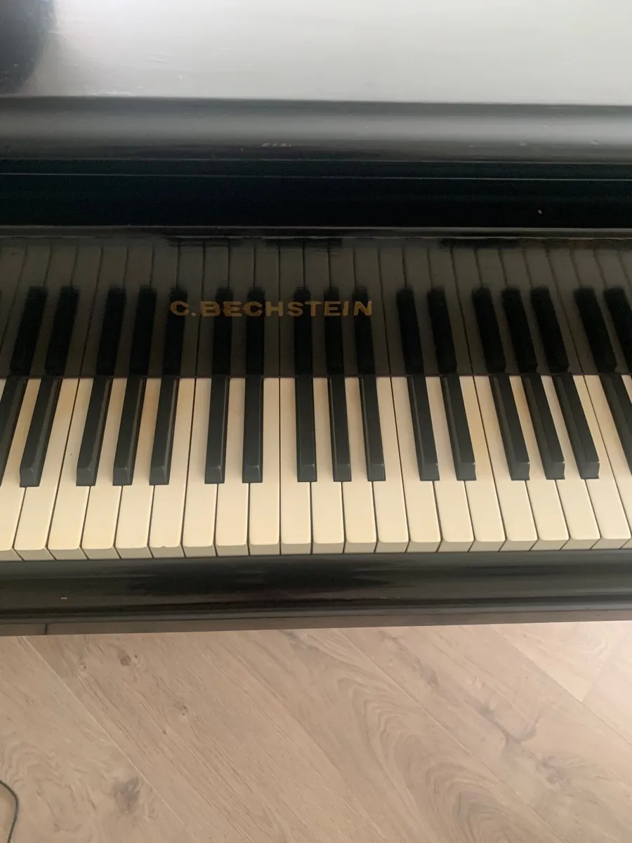 Baby grand piano - Image 2