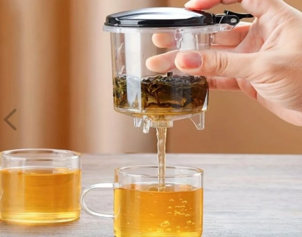 Tea pot. - Image 2