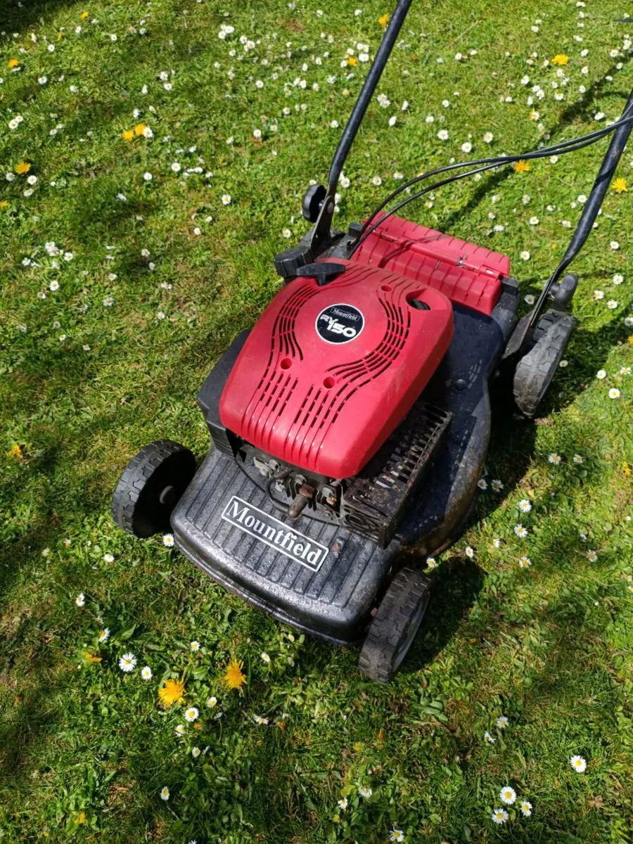 Mount field lawnmower - Image 1