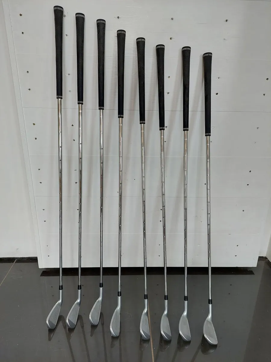 Cleveland Golf Clubs - Image 1