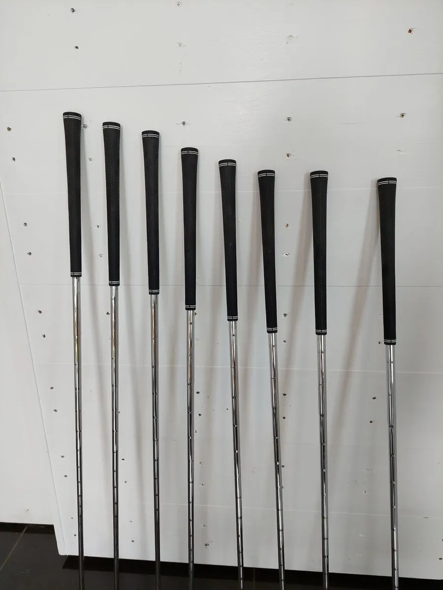 Cleveland Golf Clubs - Image 3