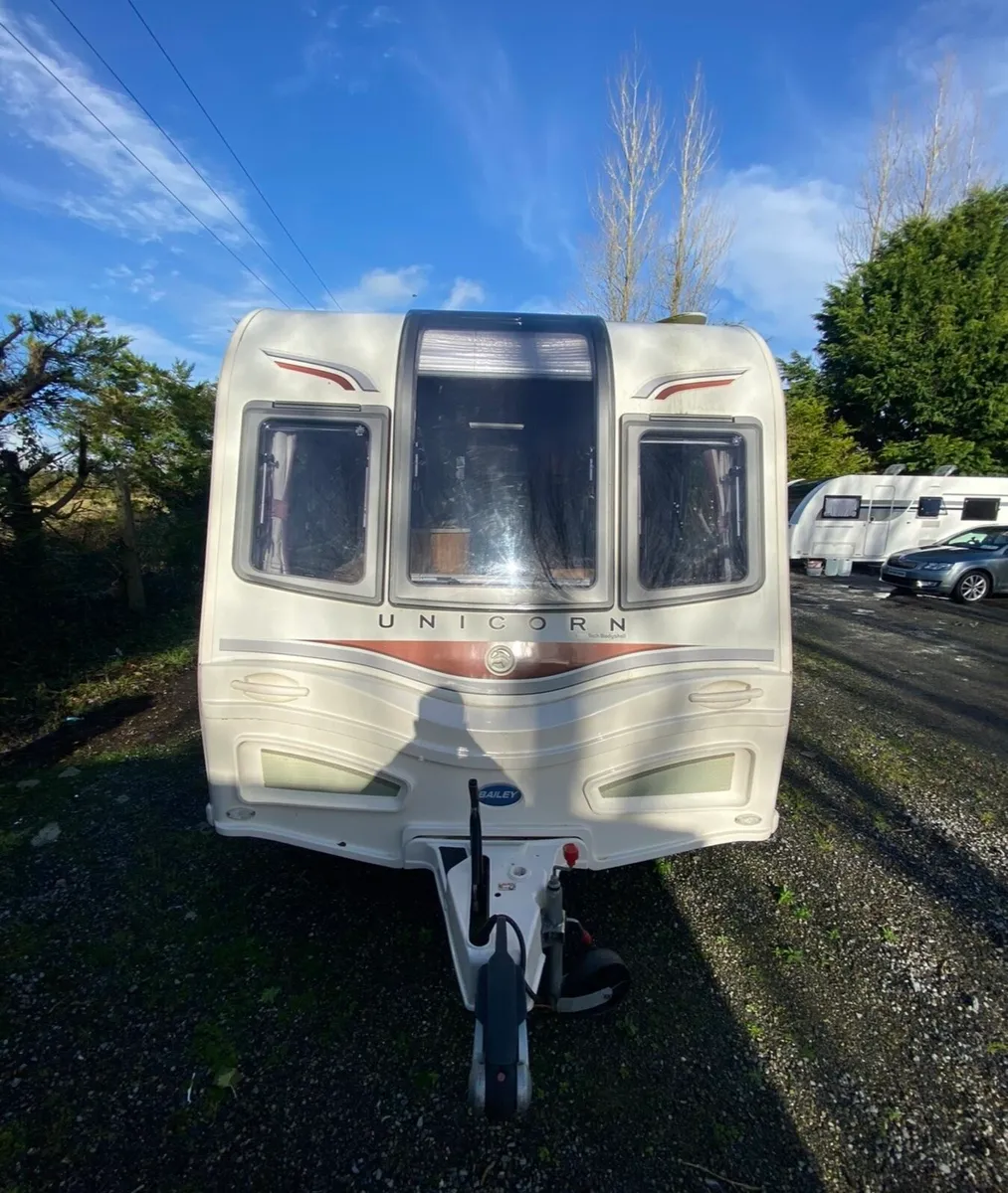 Bailey Unicorn Valencia 2014 - 4 Berth - Fixed bed - Image 4