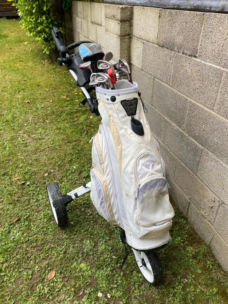 Golf Clubs and trolley - Image 1