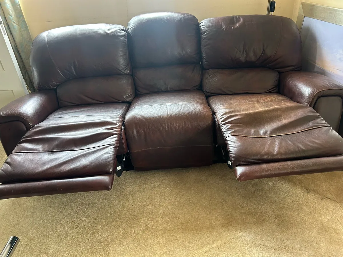 3 seater brown leather recliner sofa - Image 2