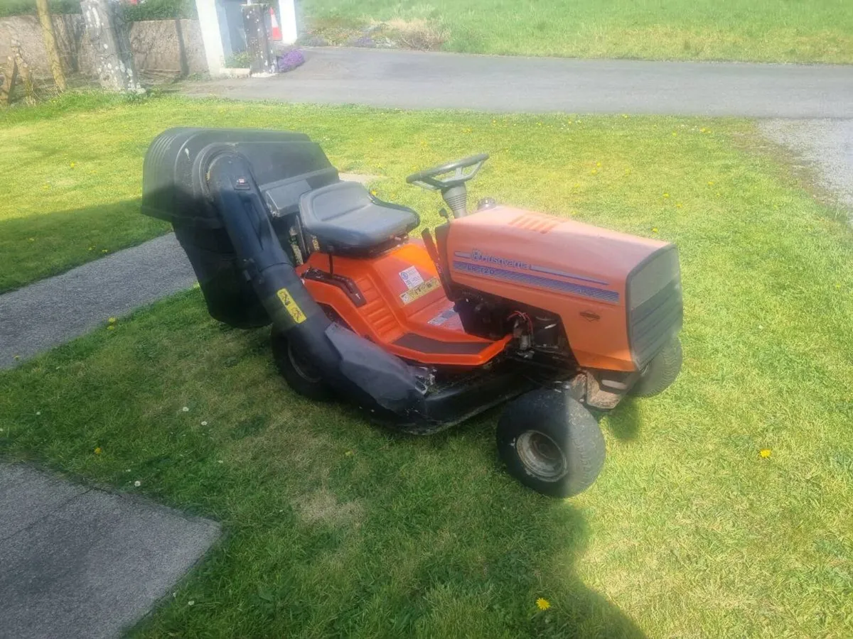Husqvarna lr120 ride on mower - Image 2