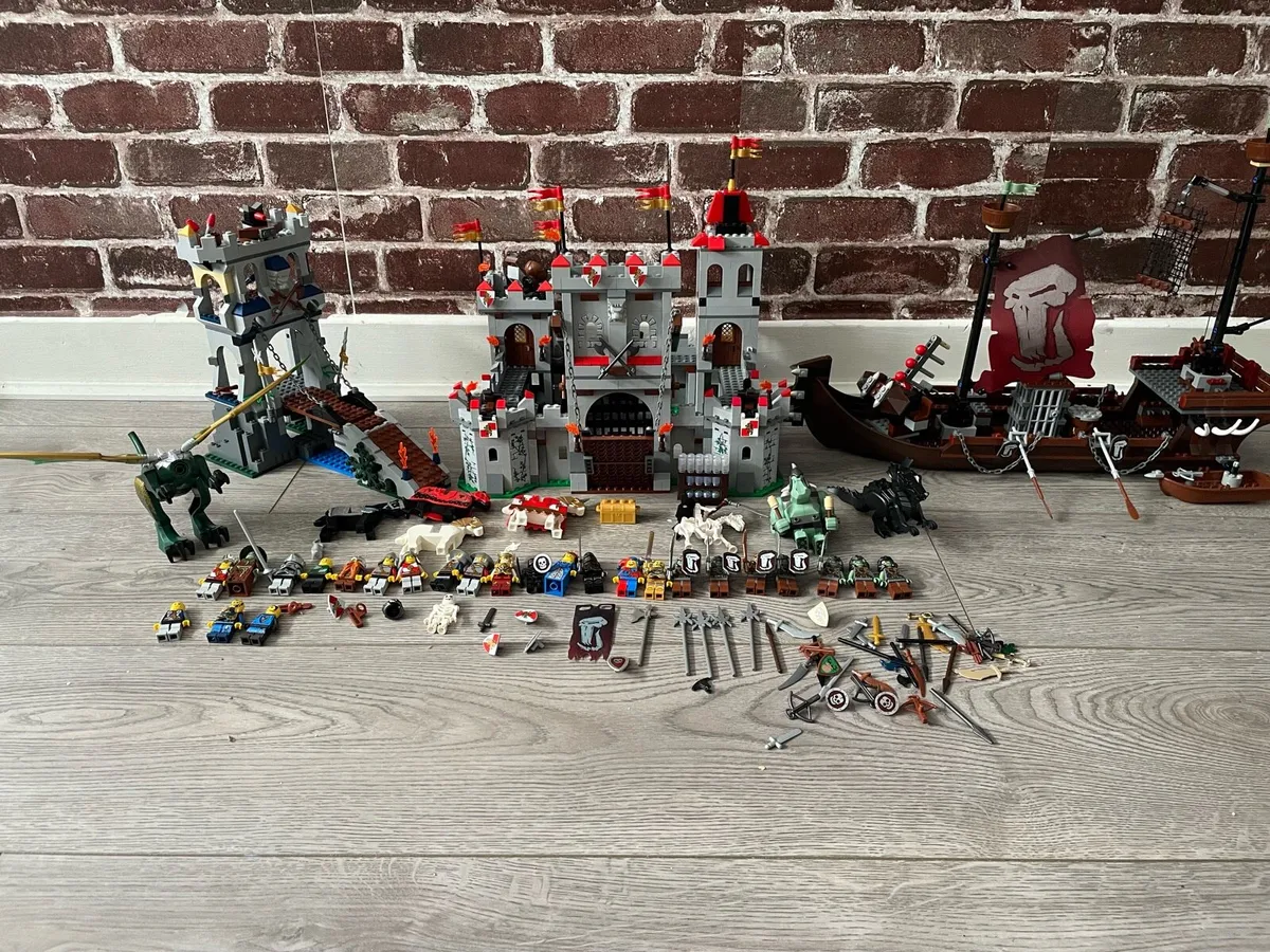 lego kingdoms fanstasy era BUNDLE - Image 1