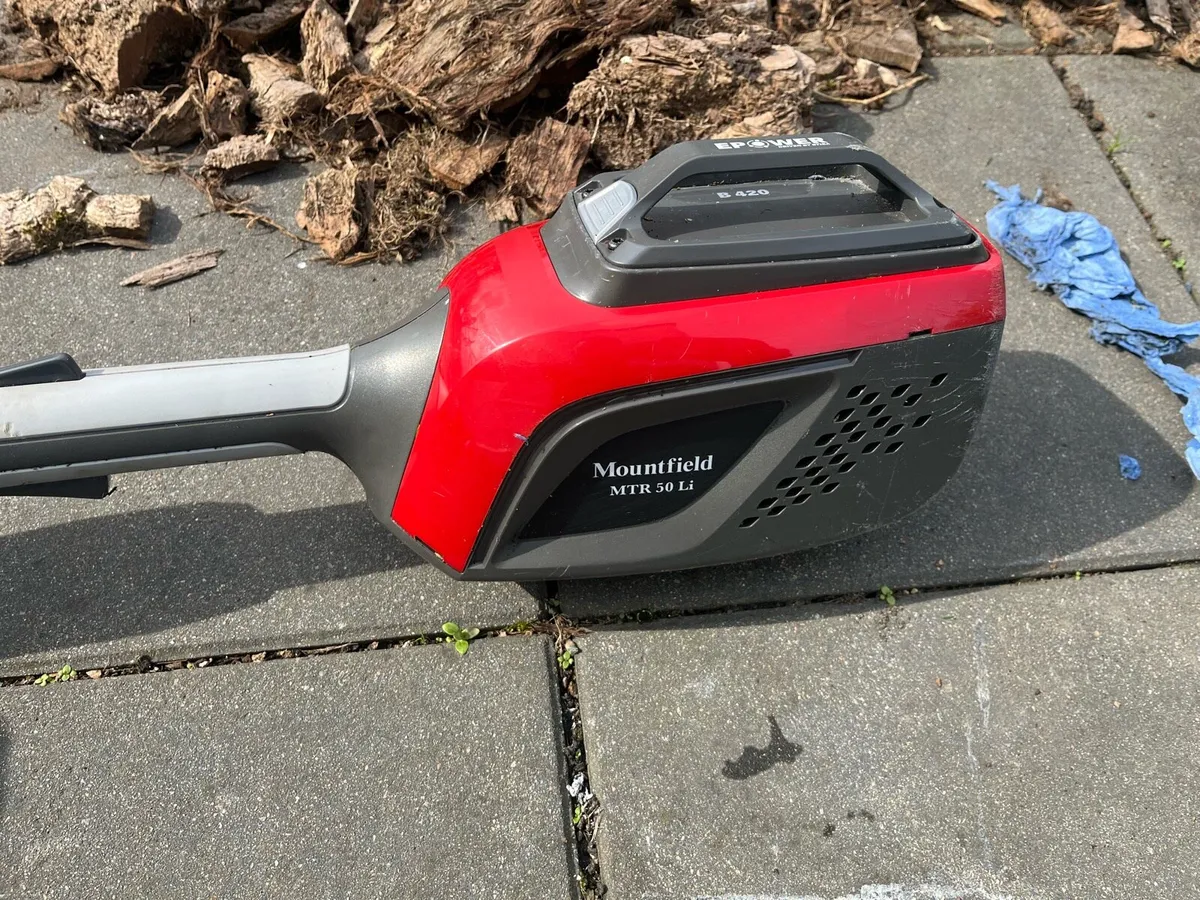 Mount field battery strimmer - Image 4