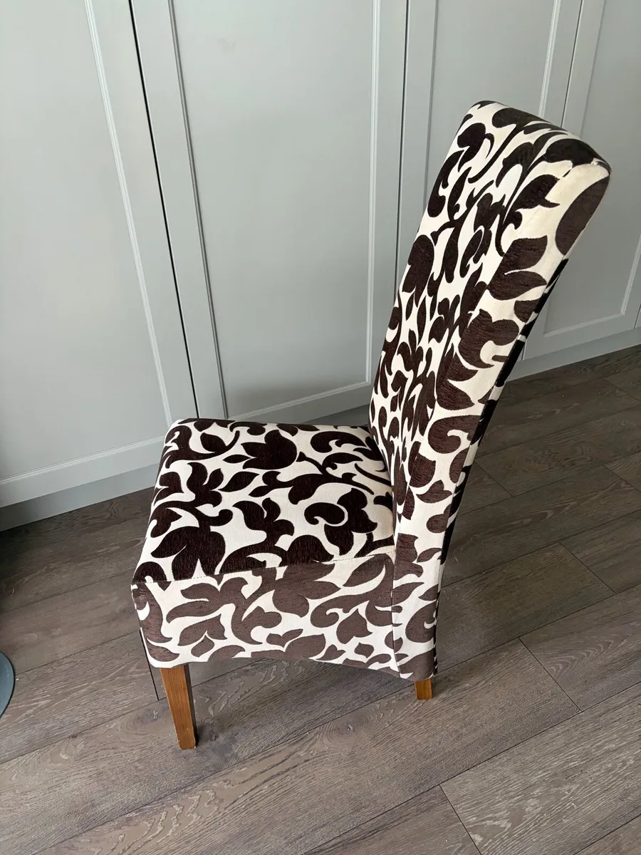 Dinning chairs - Image 1