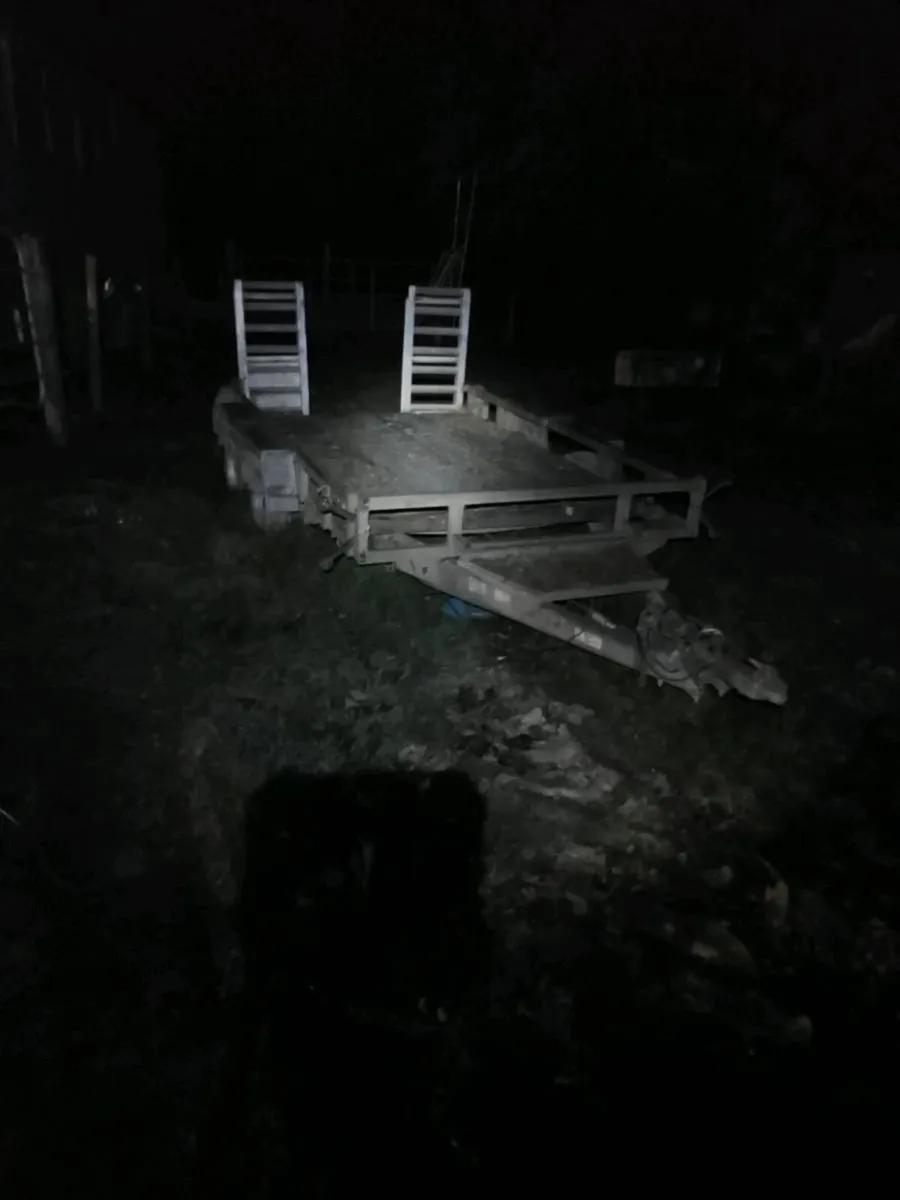 Trailer - Image 4