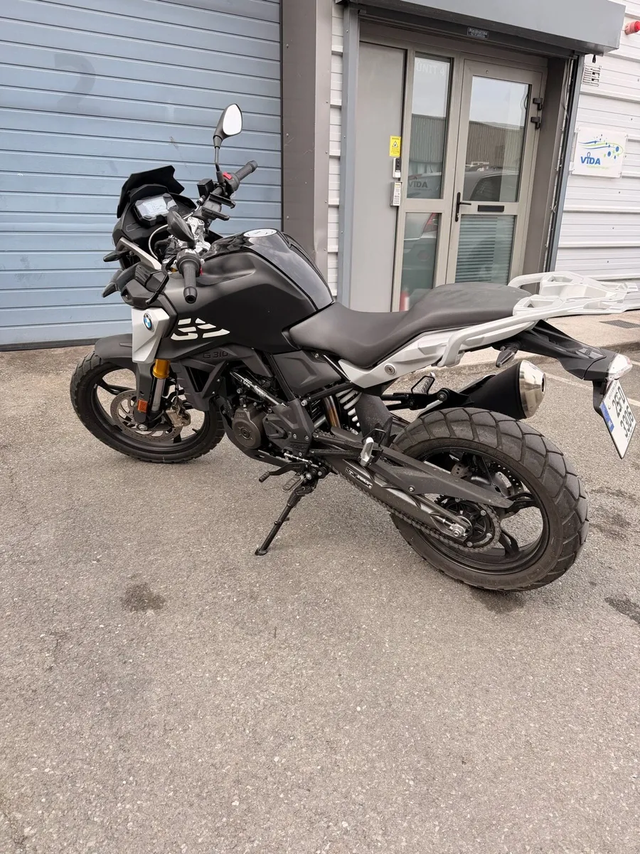 BMW Motorbike - Image 3