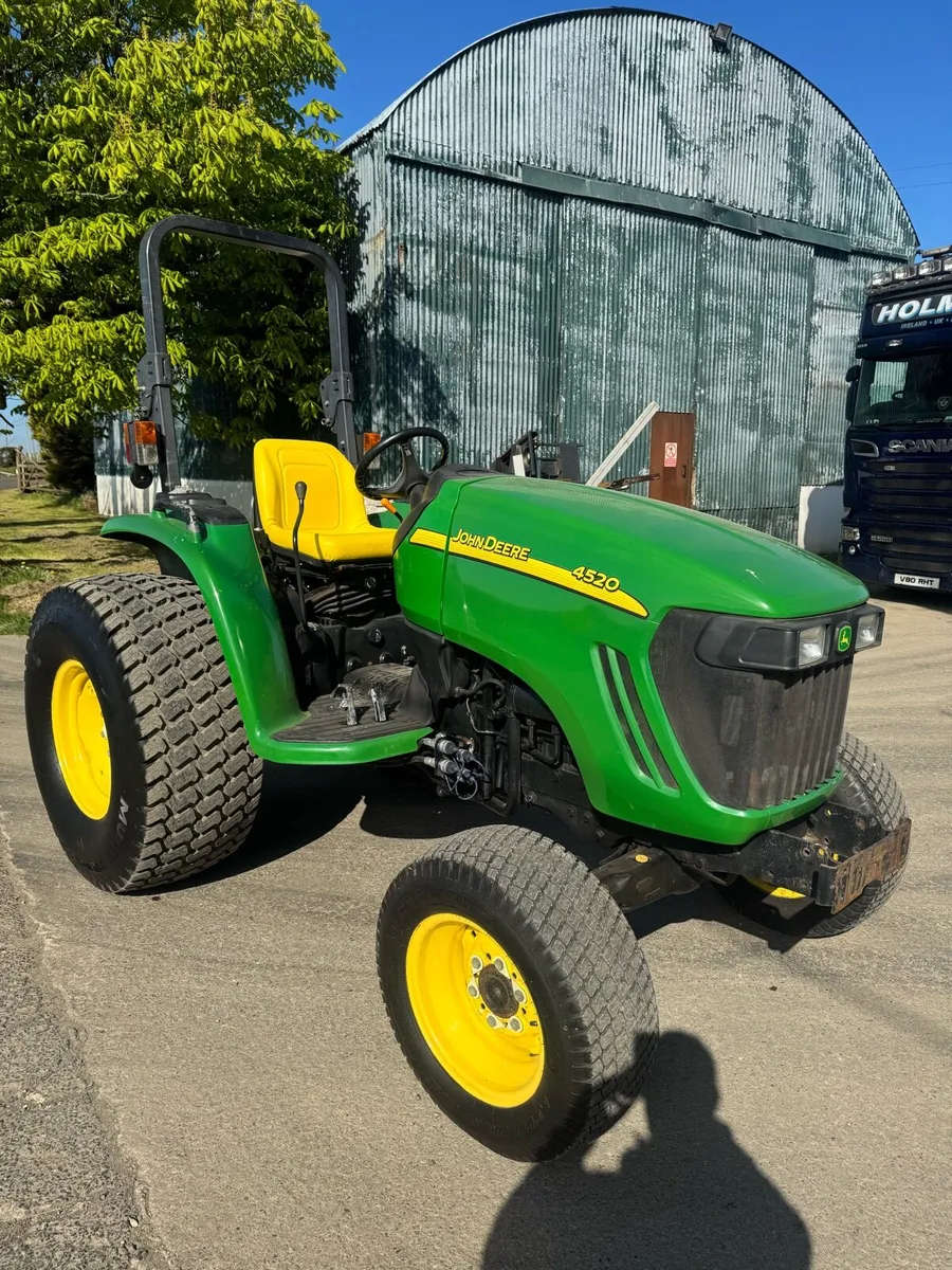 John Deere Compact Tractor - Image 3