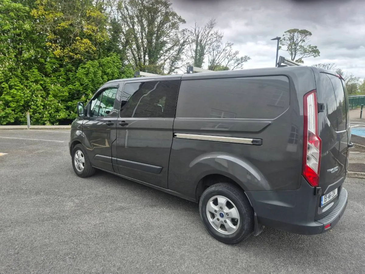 181 ford transit custom crewcab 1 owner - Image 2