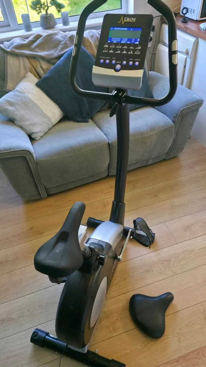 DKN AM-E Exercise Bike - Image 2