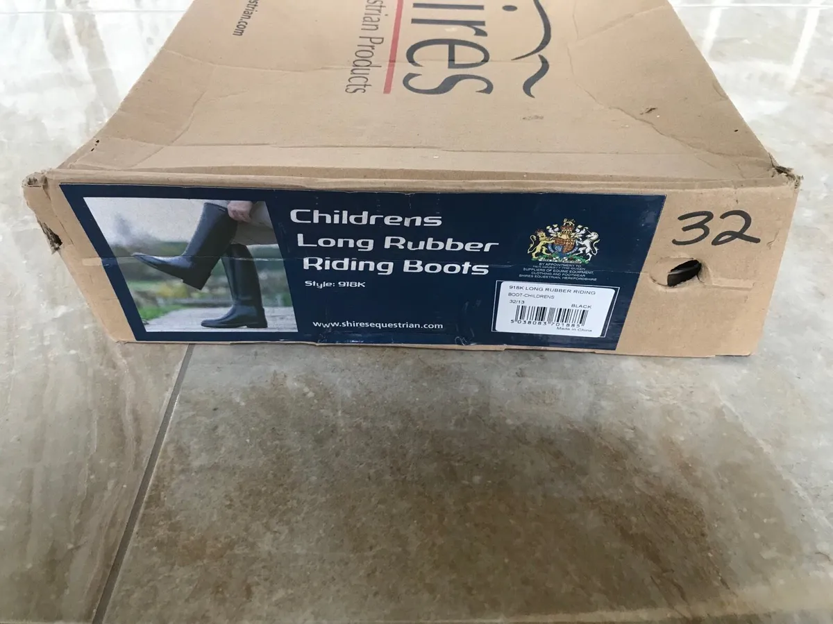 Horse riding booths - Image 1