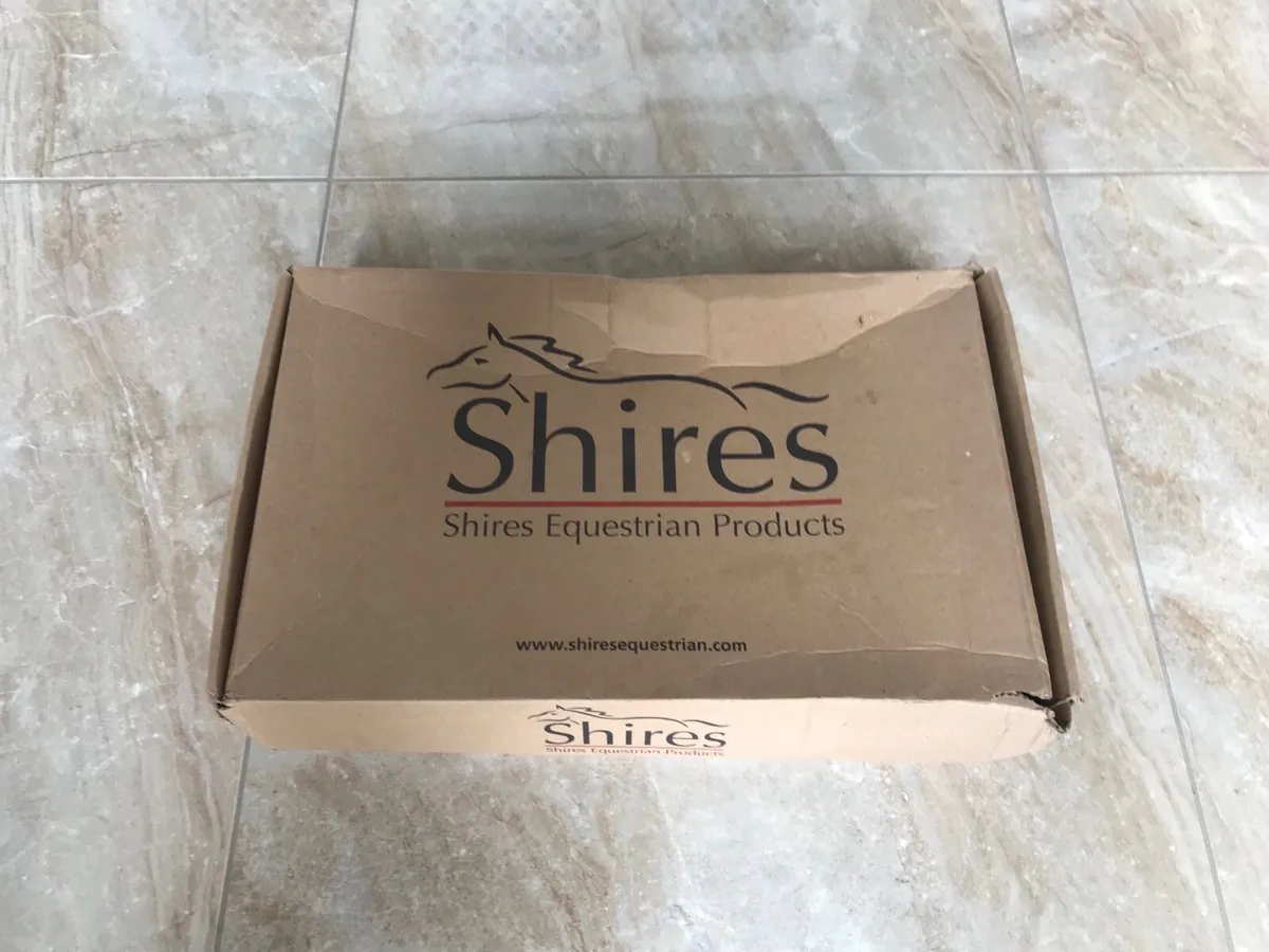 Horse riding booths - Image 2