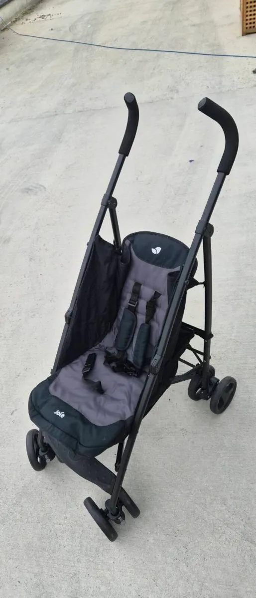 Child buggy - Image 1