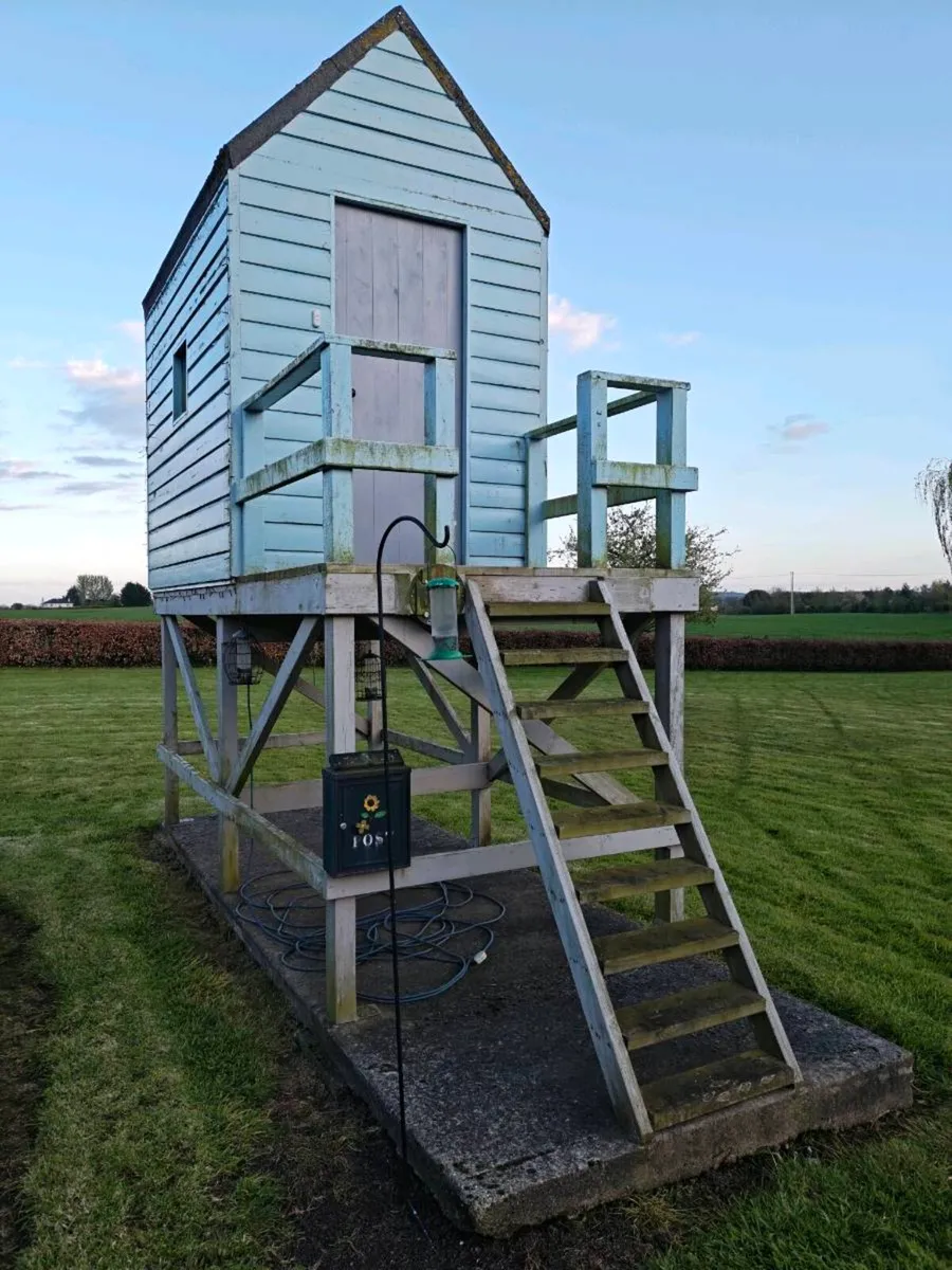 Free treehouse - Image 2