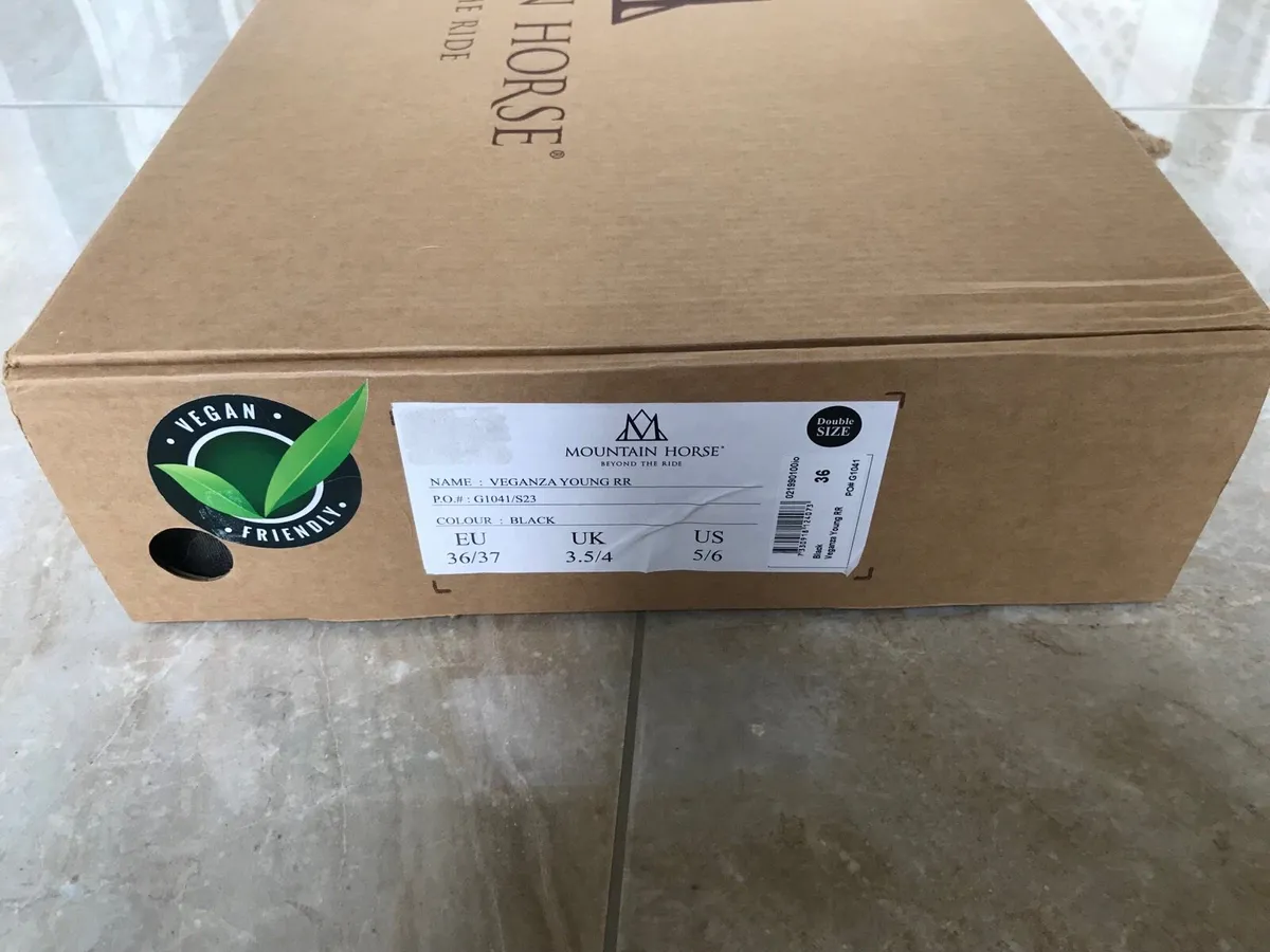 Horse riding boots - Image 1