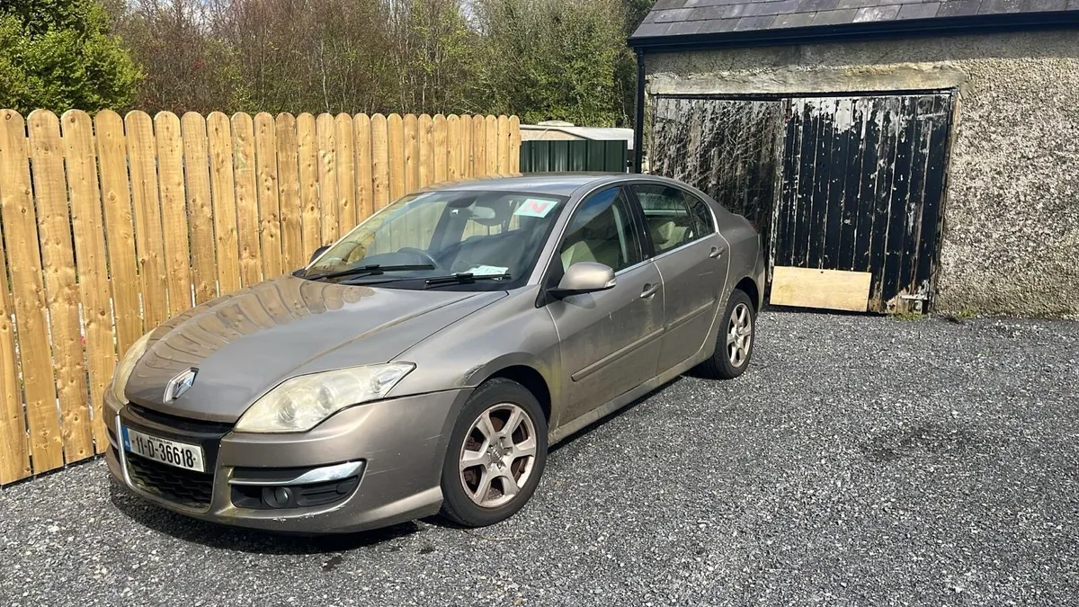 Laguna 2011 just no hand break - Image 4