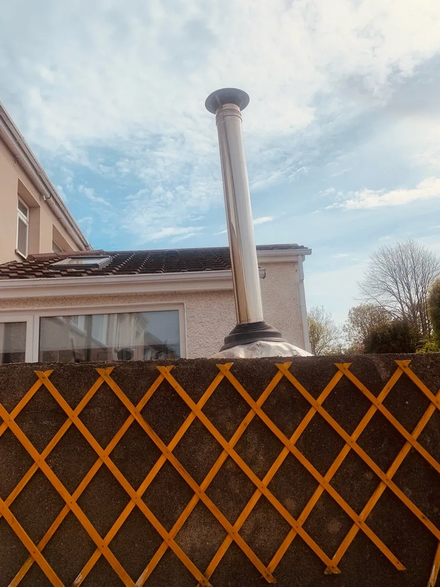 Free oil tank, flu and oil burner - Image 2