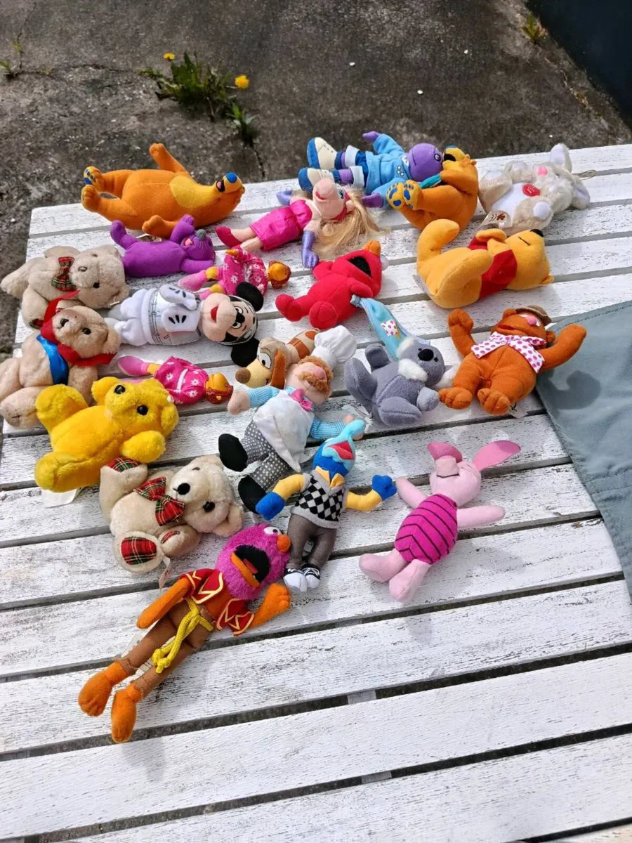 Cuddly toy lot - Image 1