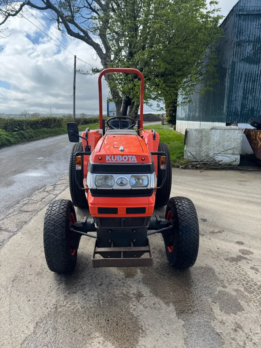 Kubota Compact Tractor - Image 2