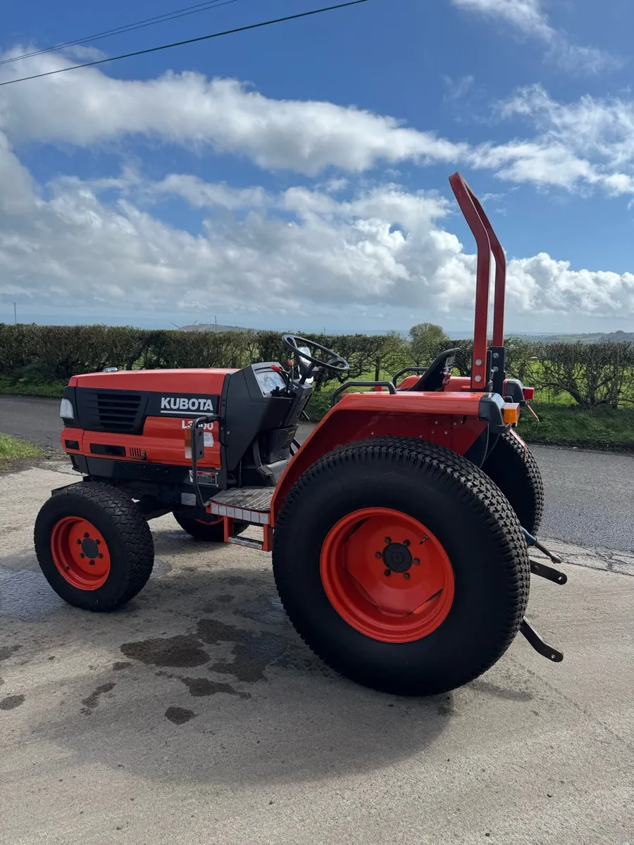 Kubota Compact Tractor - Image 4