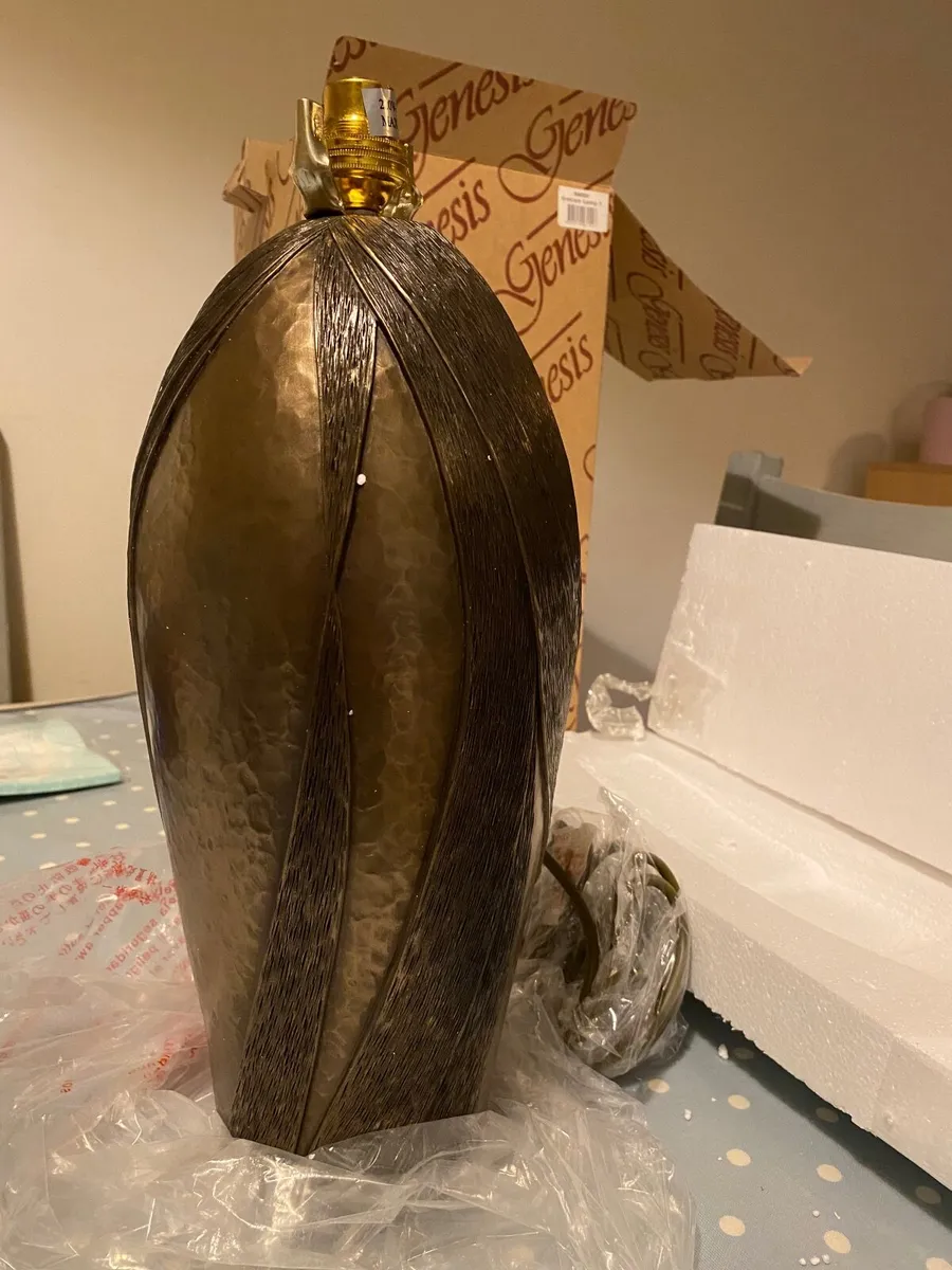 Genesis Table Lamp - Image 3