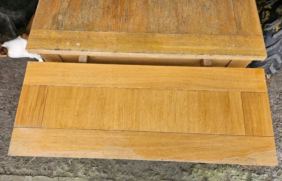 Solid Oak Table - Image 3