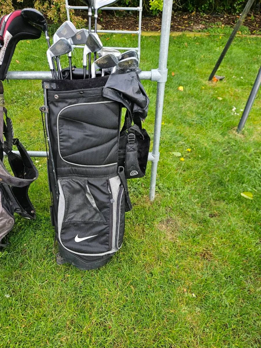 Golf set clubs and bag - Image 1