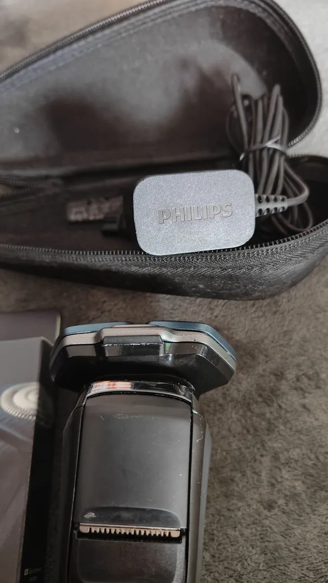 Philips s7788 wet dry shaver - Image 2