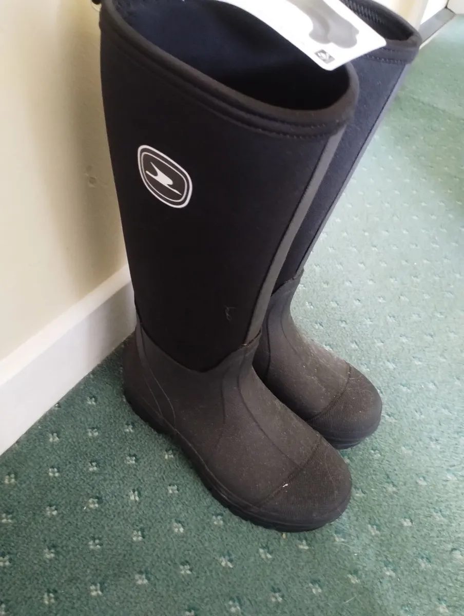 Neoprene wellington boots - Image 2