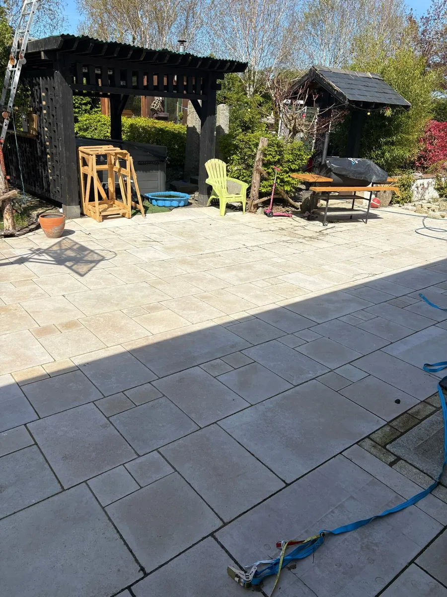 Tumbled limestone - Image 1