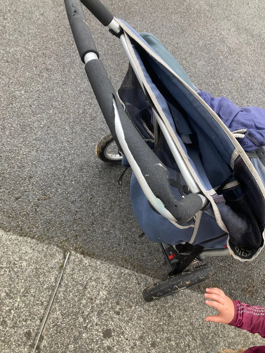 Double buggy Out n About - Image 1