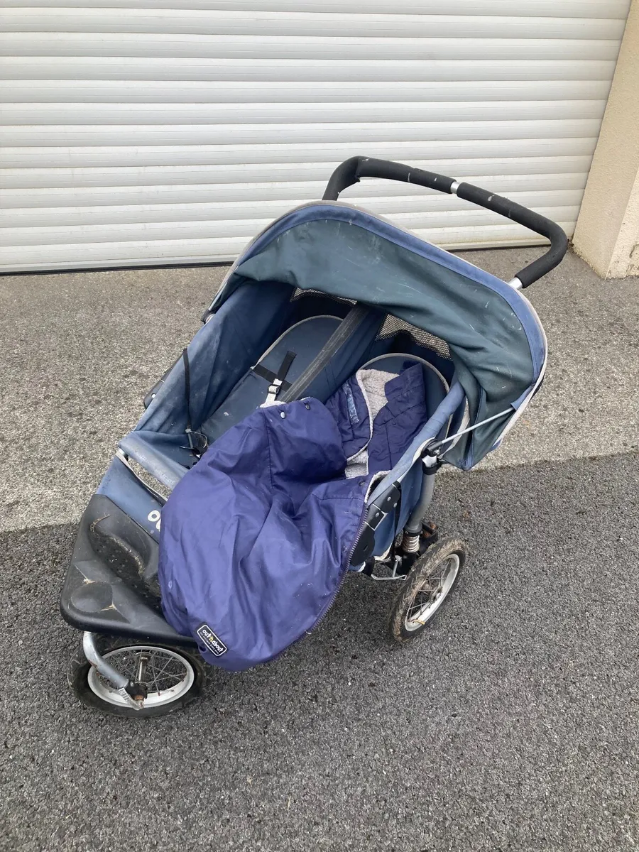 Double buggy Out n About - Image 2