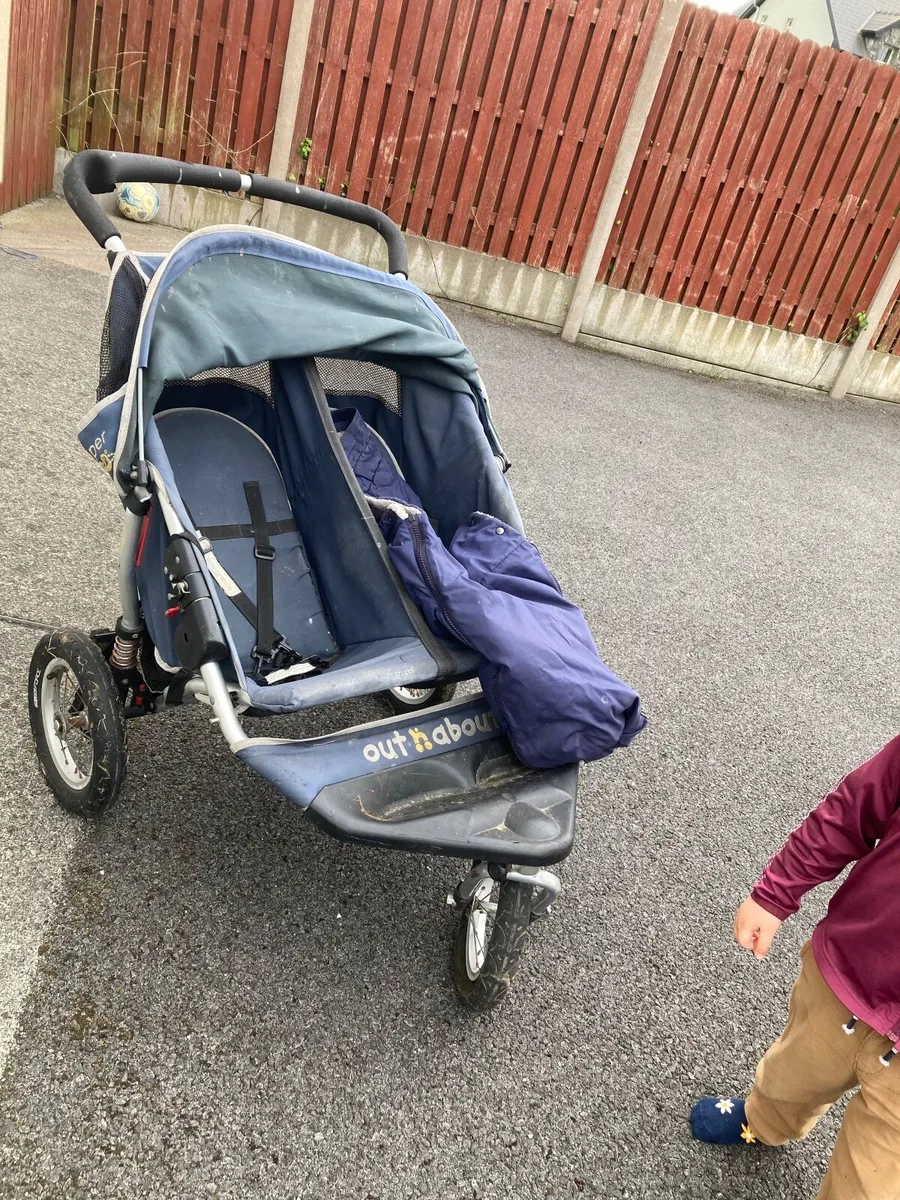 Double buggy Out n About - Image 4