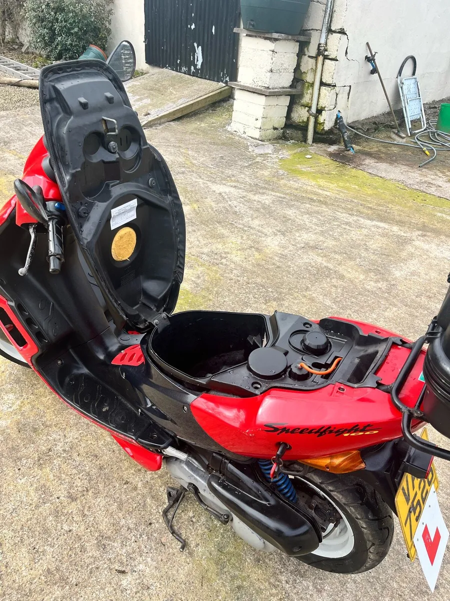Speedfight 100cc Scooter - Image 3