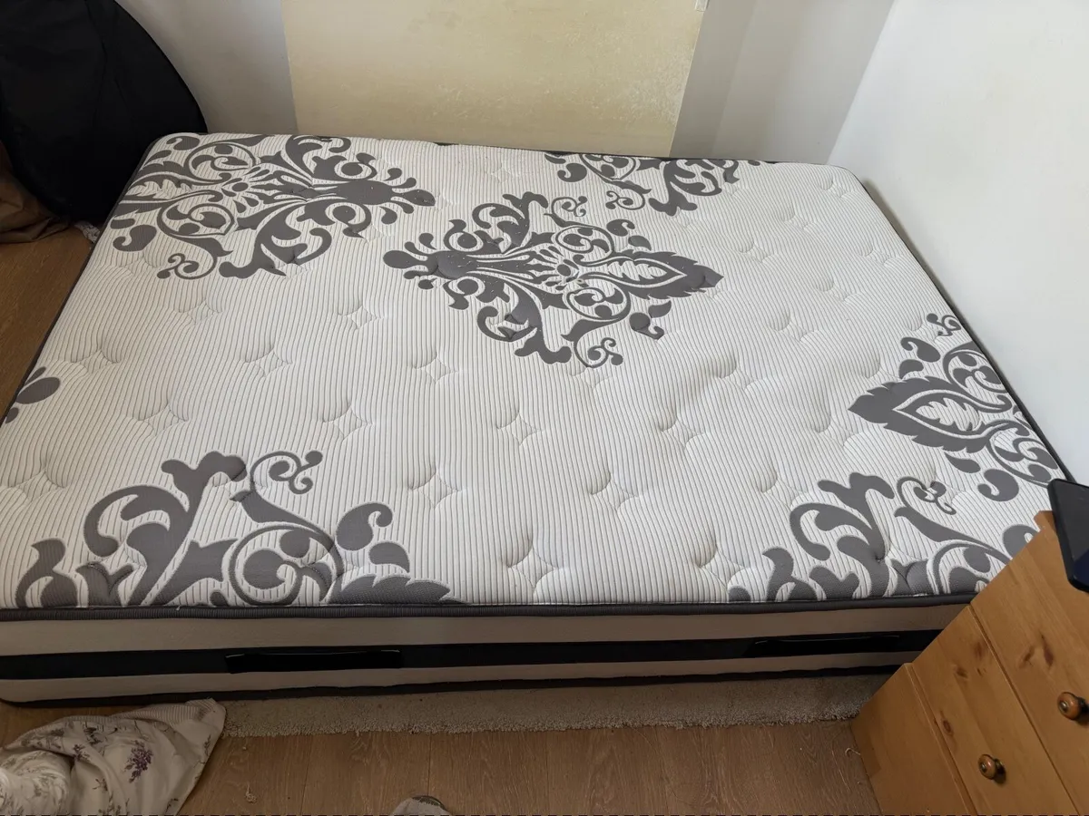 Double Mattress 4ft6 – Hybrid – 1 Year Old – Excel - Image 2