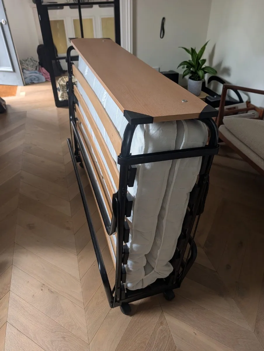 Folding compact Bed - Image 2