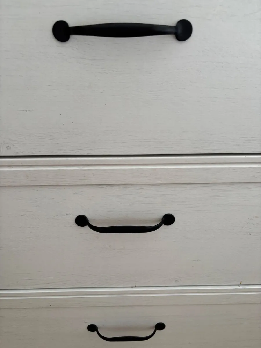 Chest of drawers - Image 2