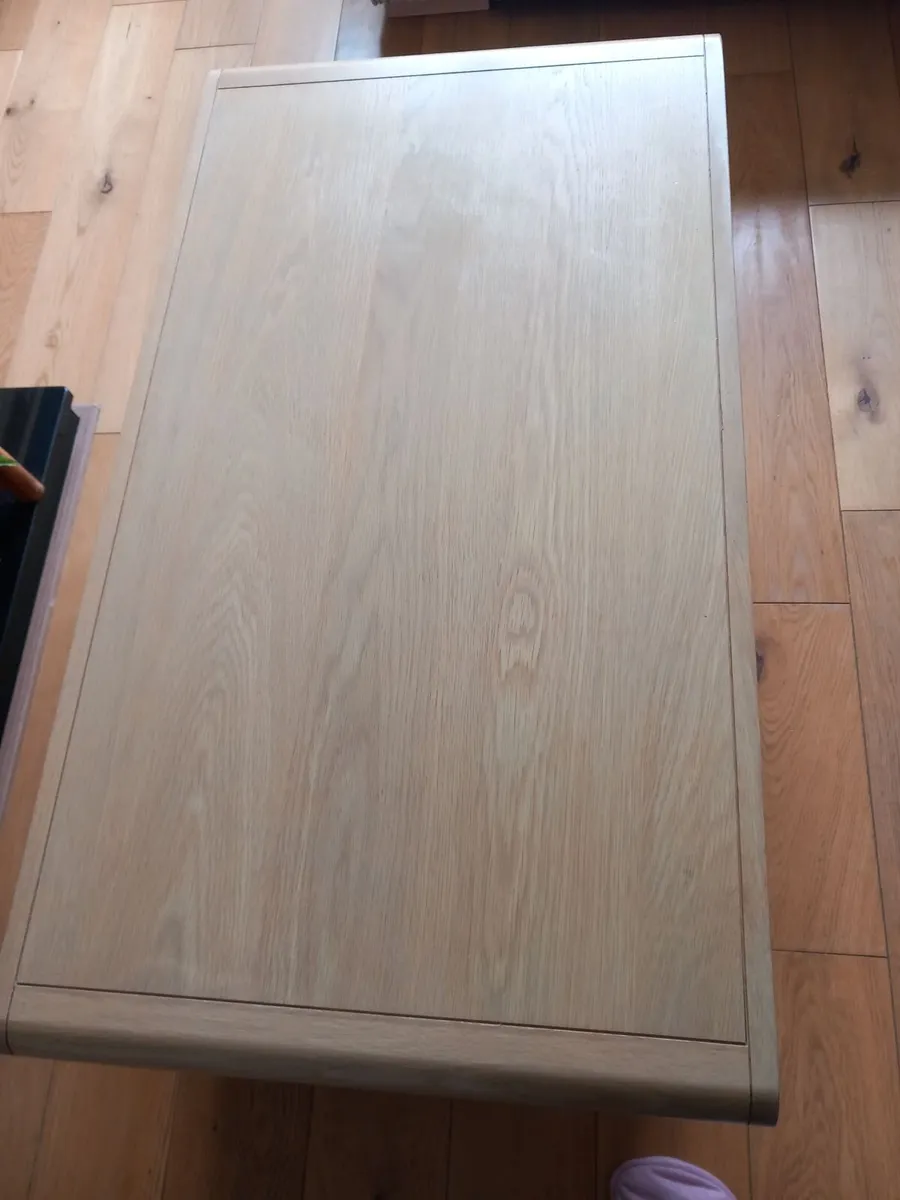 Coffee table - Image 1